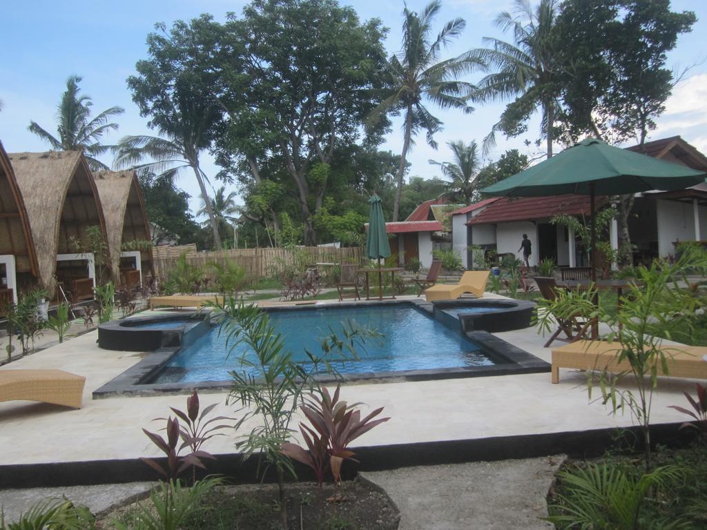 G Two Cottages Gili Air Exterior photo