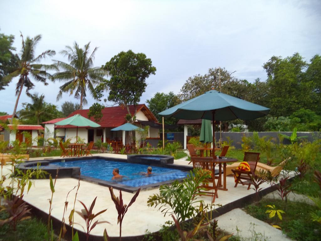 G Two Cottages Gili Air Exterior photo