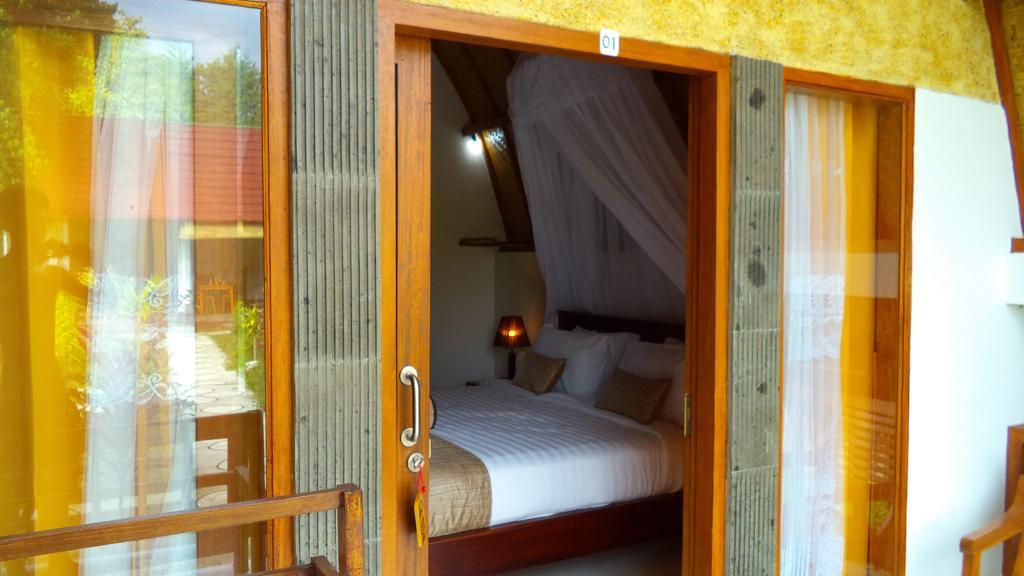 G Two Cottages Gili Air Exterior photo